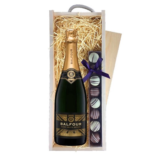 Balfour Leslies Reserve Gold English Sparkling 75cl & Truffles, Wooden Box